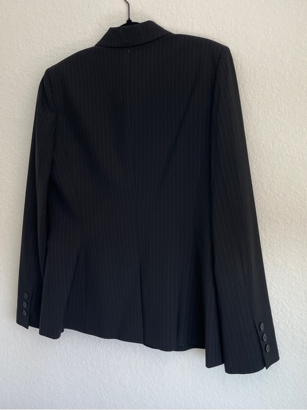 LORD & TAYLOR •Vintage New Wool Blend Black Pinstripe Blazer for Women • Size 12 - Picture 8 of 11